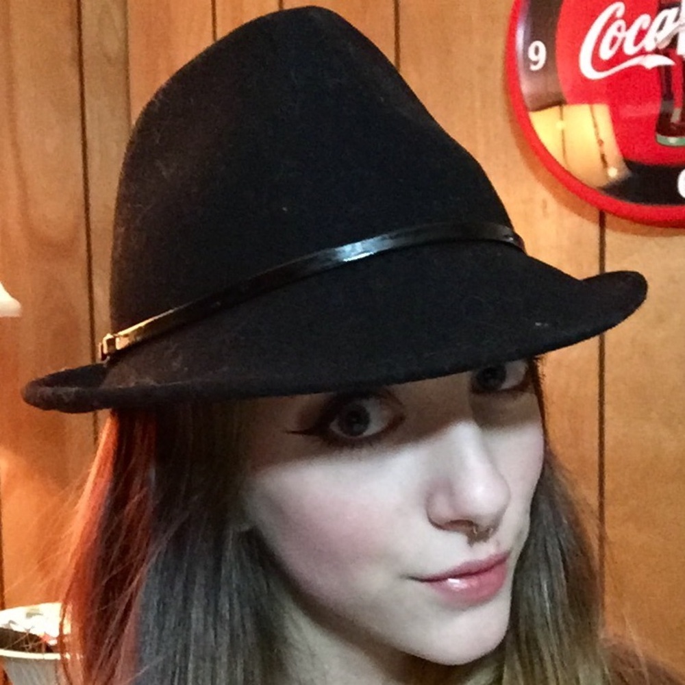 Scala Black Felt Fedora with Thin Patent Band